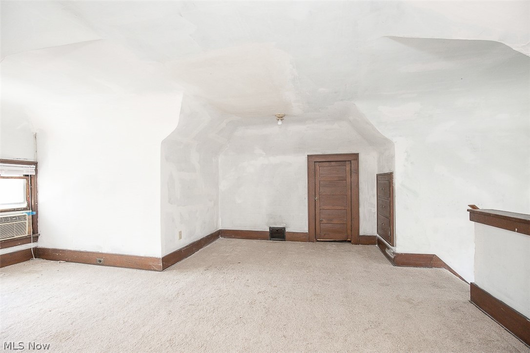 962 Woodward Avenue Akron OH 44310