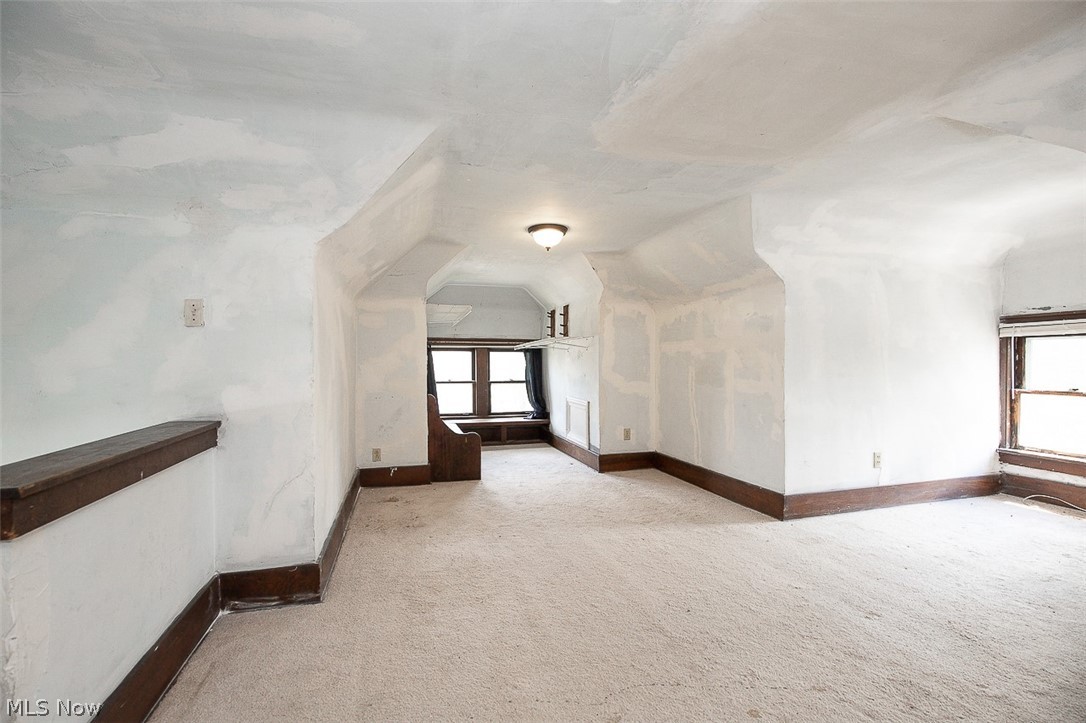 962 Woodward Avenue Akron OH 44310