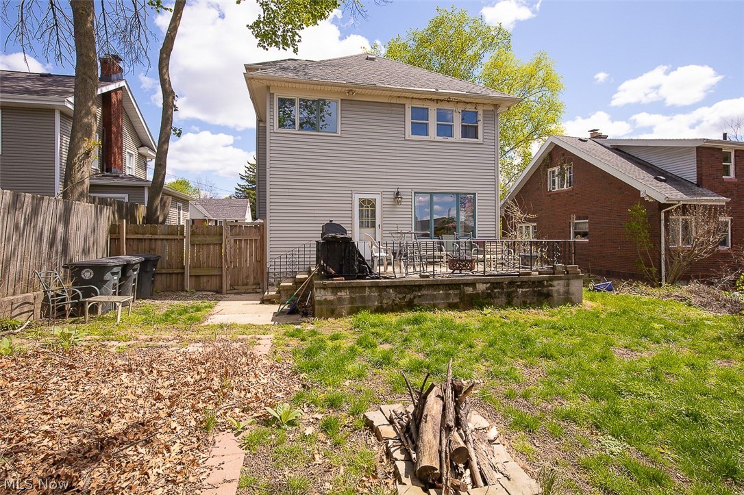 962 Woodward Avenue Akron OH 44310