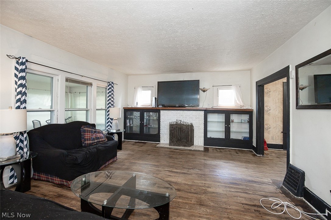 962 Woodward Avenue Akron OH 44310