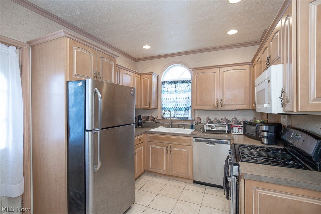 962 Woodward Avenue Akron OH 44310