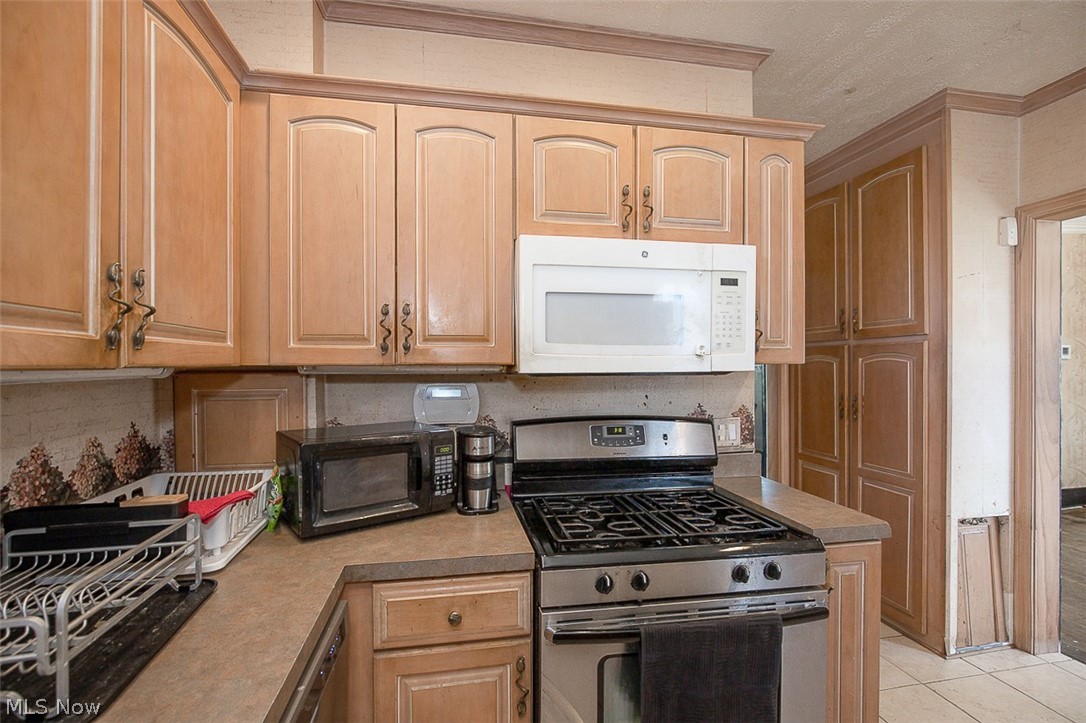 962 Woodward Avenue Akron OH 44310