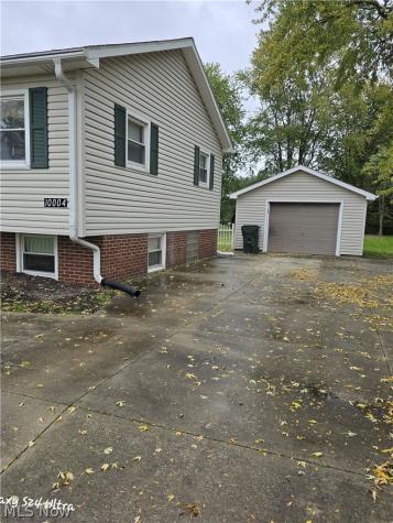 10004 Mccallum Avenue NE Alliance OH 44601