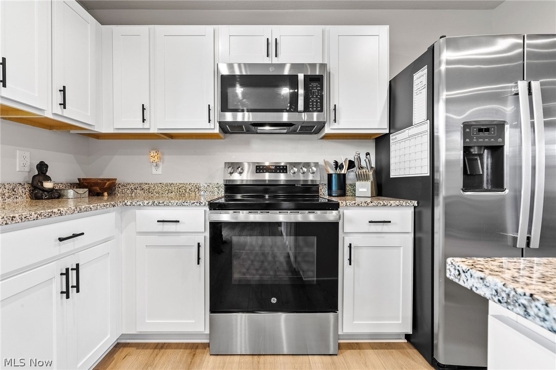 218 Leather Leaf Drive Elyria OH 44035
