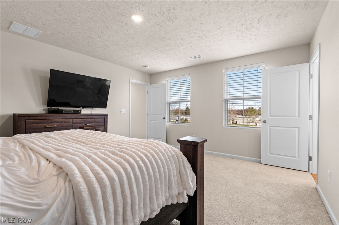 218 Leather Leaf Drive Elyria OH 44035