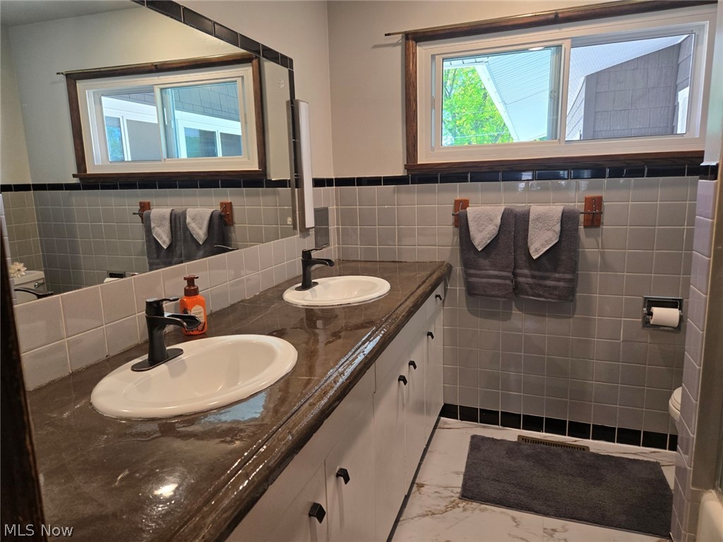 482 Fairwood Drive Tallmadge OH 44278
