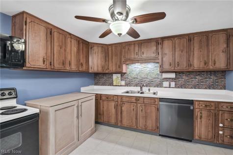 1600 Ridgewood Court Twinsburg OH 44087