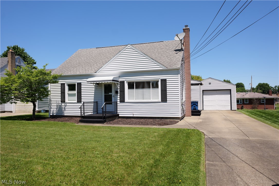 187 Helena Drive Struthers OH 44471