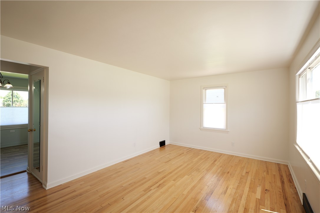 187 Helena Drive Struthers OH 44471