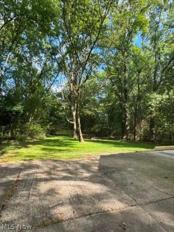 4527 Arlington Road Uniontown OH 44685