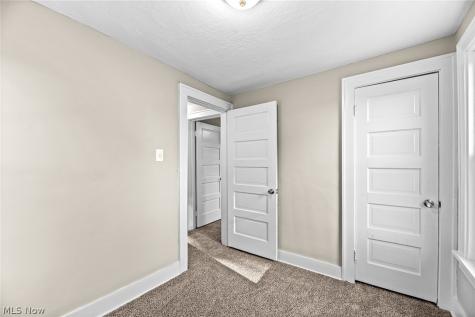 1421 Elder Avenue Akron OH 44301