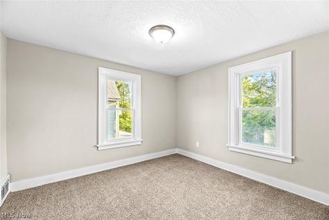 1421 Elder Avenue Akron OH 44301