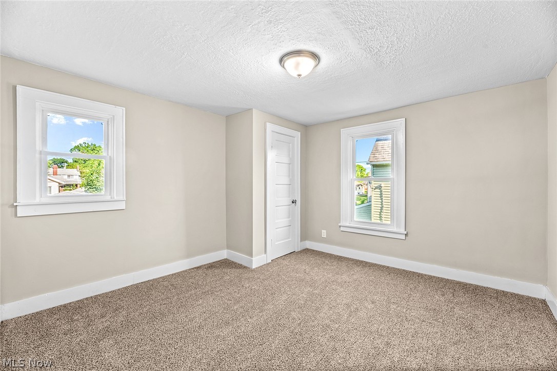 1421 Elder Avenue Akron OH 44301