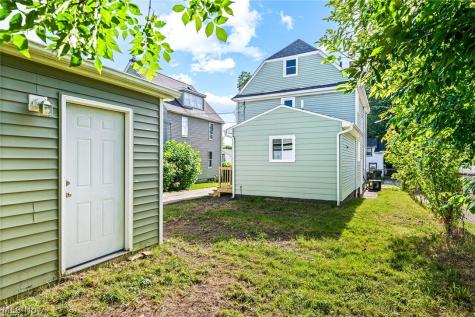 1421 Elder Avenue Akron OH 44301