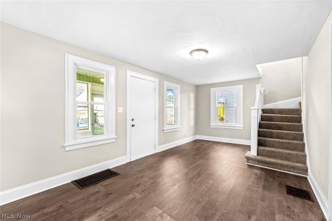 1421 Elder Avenue Akron OH 44301