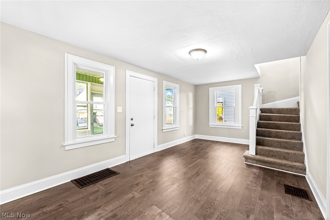 1421 Elder Avenue Akron OH 44301