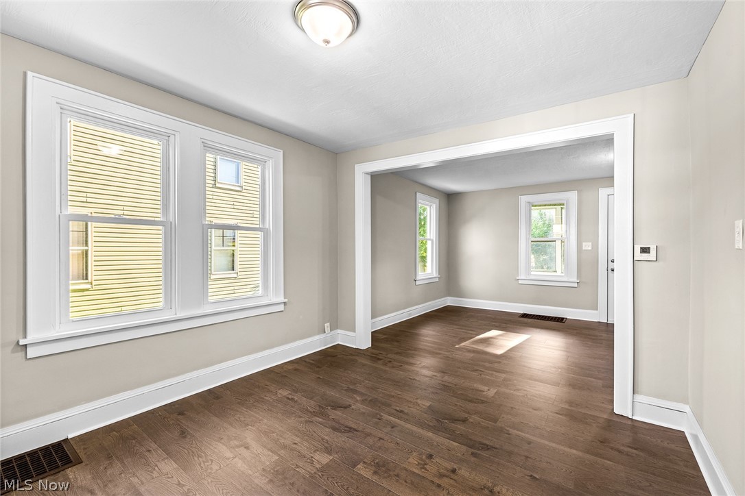 1421 Elder Avenue Akron OH 44301