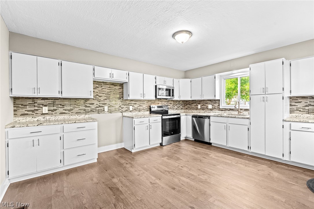 1421 Elder Avenue Akron OH 44301