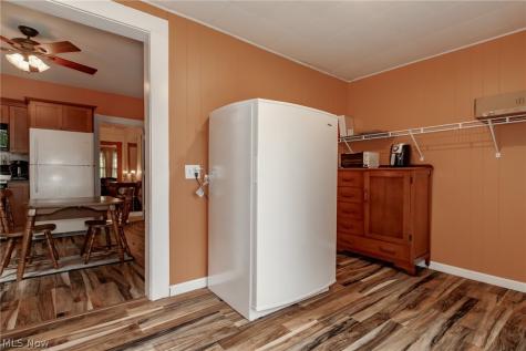 37841 2nd Street Willoughby OH 44094