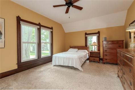 37841 2nd Street Willoughby OH 44094