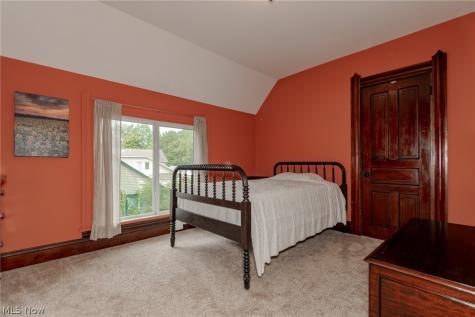 37841 2nd Street Willoughby OH 44094