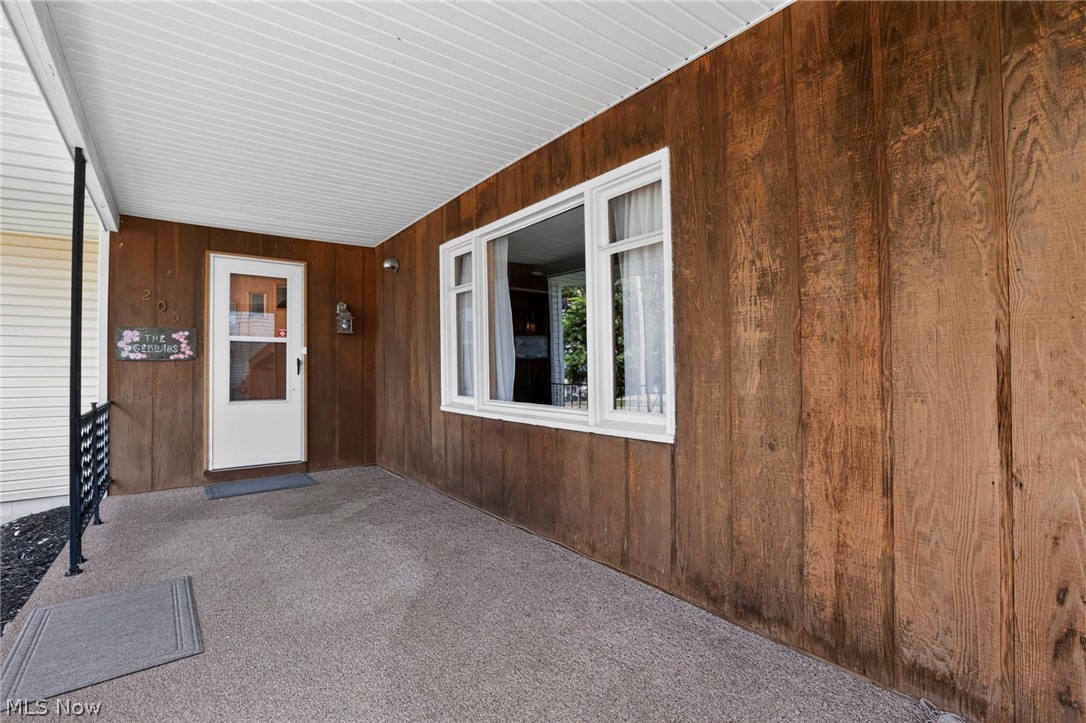 205 Leatherwood Street Cambridge OH 43725
