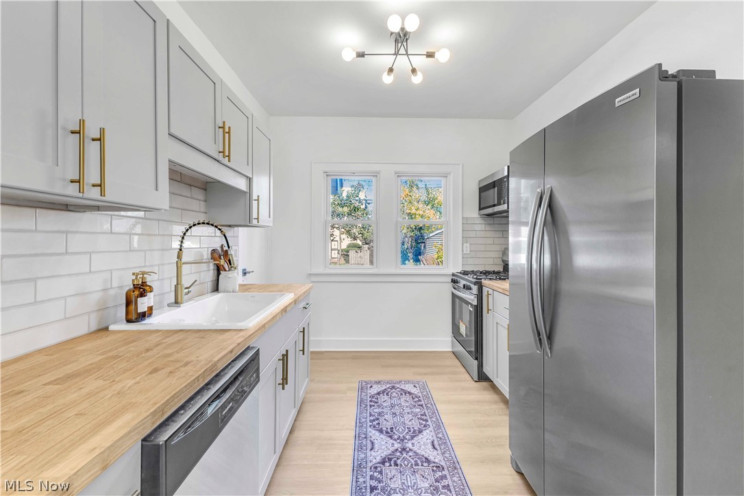 3289 Silsby Road Cleveland Heights OH 44118