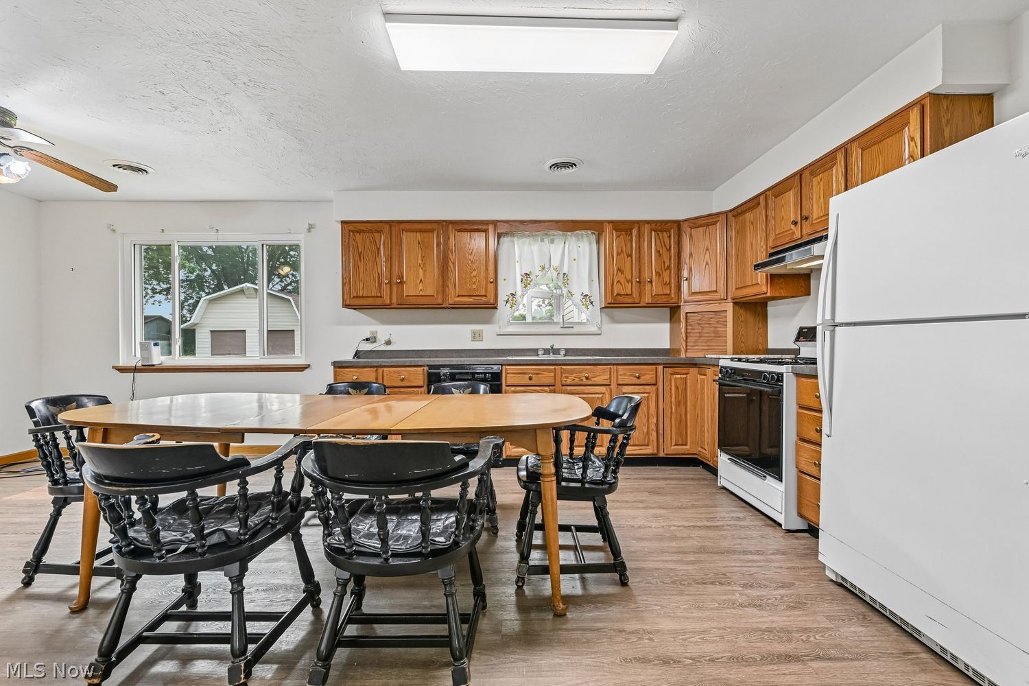 803 N Main Street Amherst OH 44001