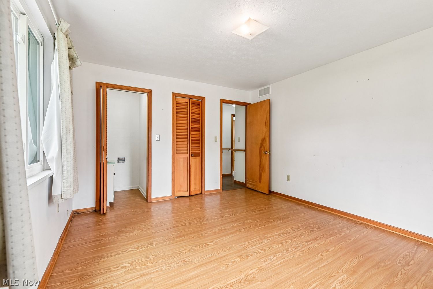 803 N Main Street Amherst OH 44001
