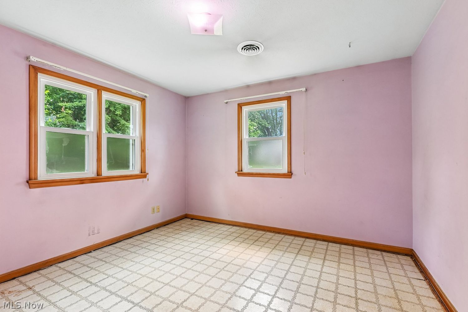 803 N Main Street Amherst OH 44001
