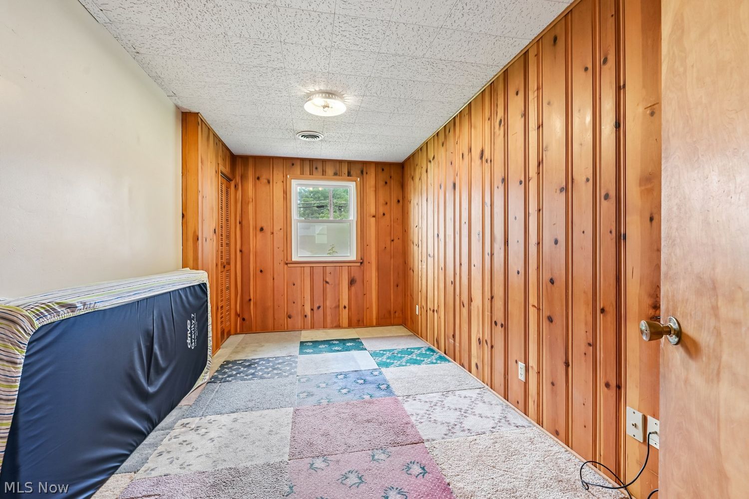 803 N Main Street Amherst OH 44001