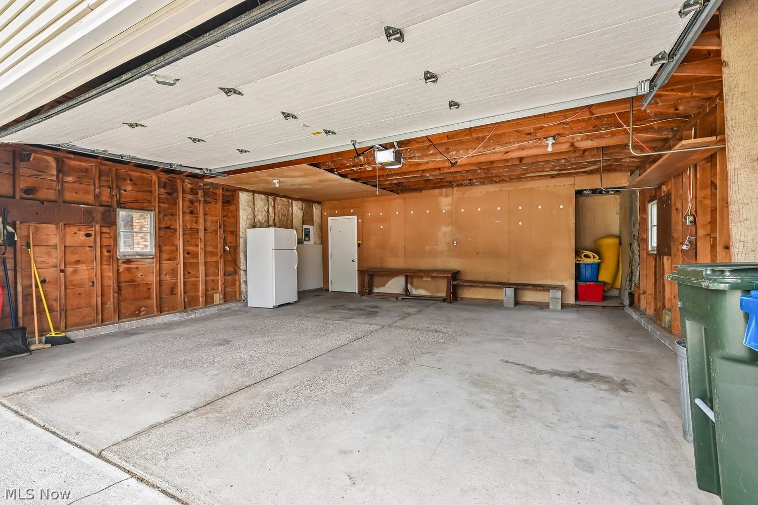 803 N Main Street Amherst OH 44001