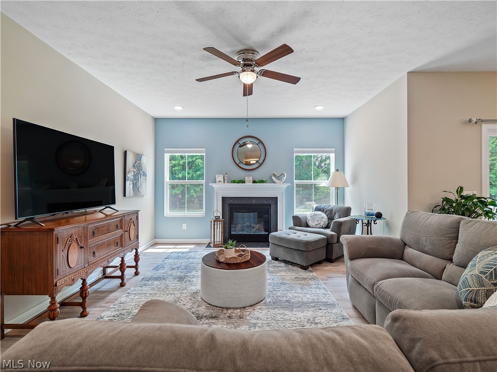 757 Hampshire Court Amherst OH 44001