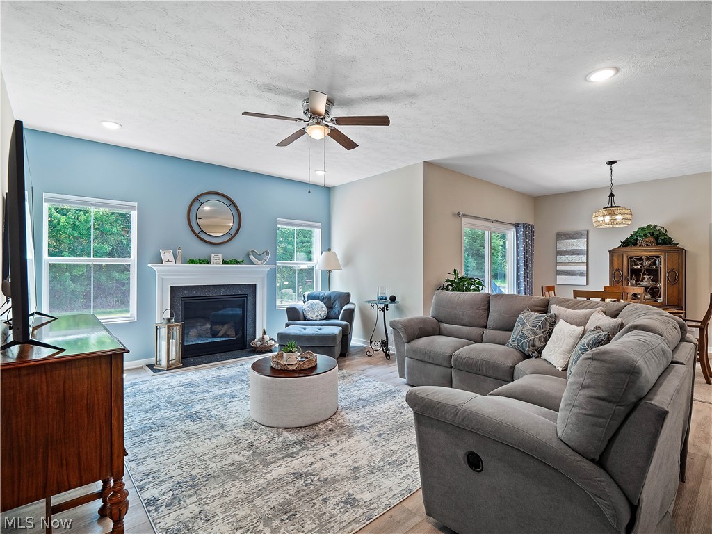 757 Hampshire Court Amherst OH 44001