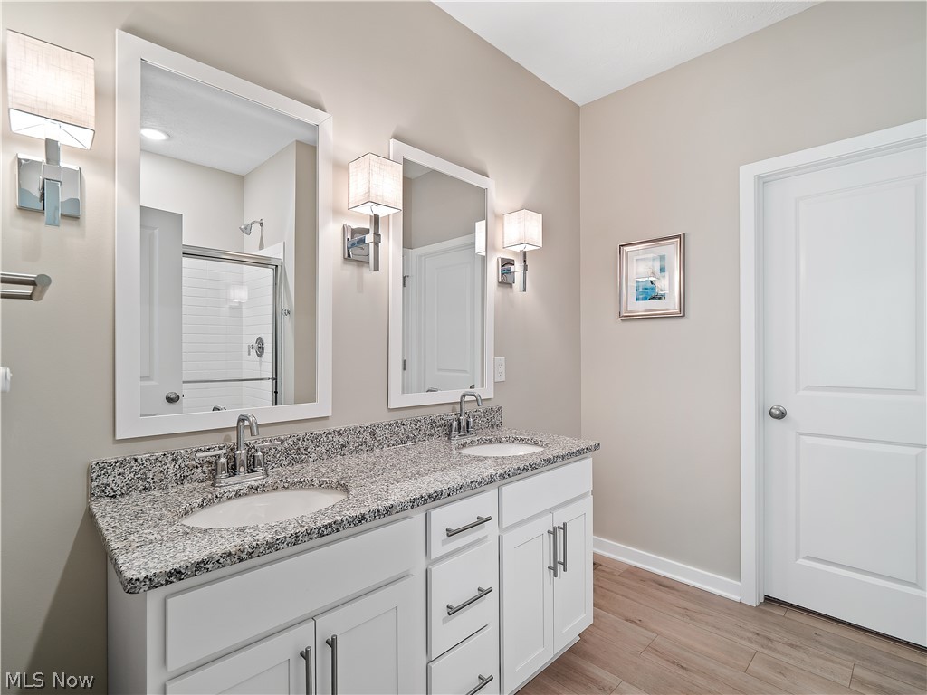757 Hampshire Court Amherst OH 44001