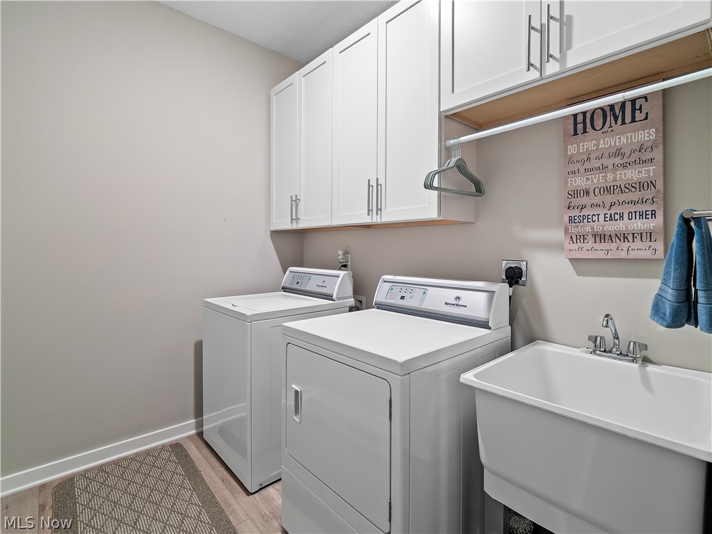 757 Hampshire Court Amherst OH 44001