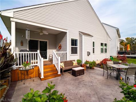 757 Hampshire Court Amherst OH 44001