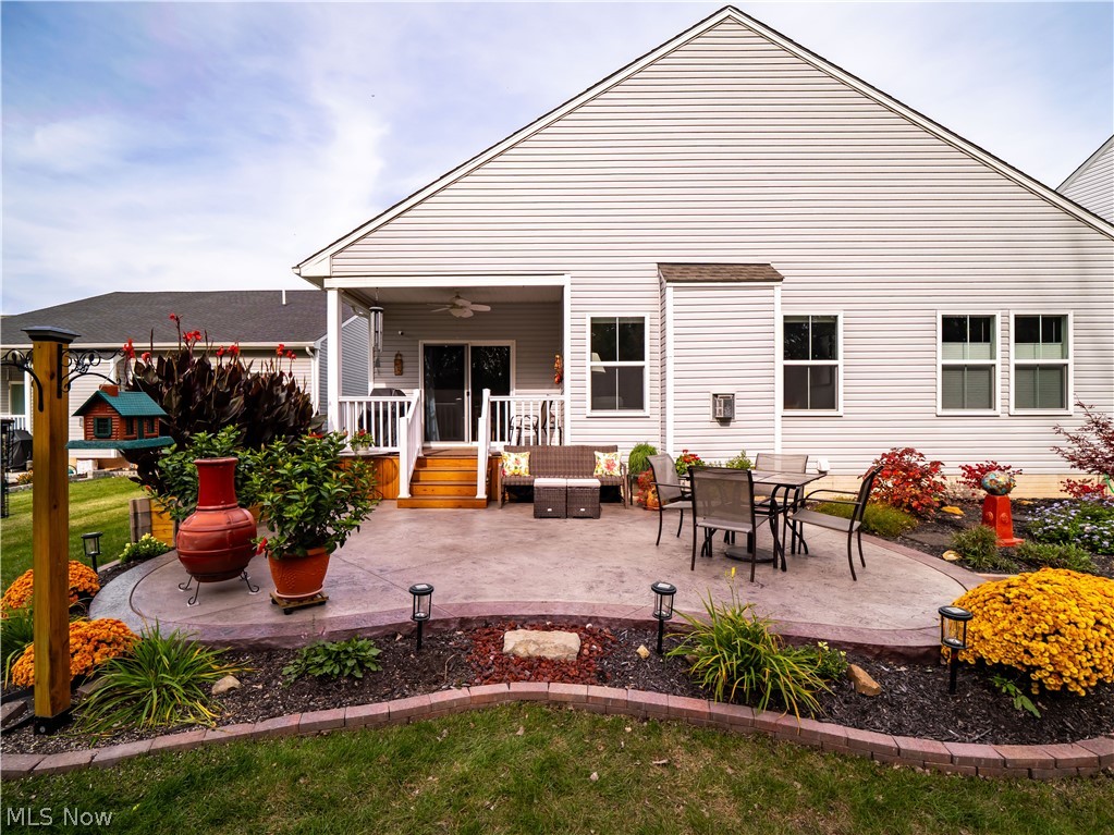 757 Hampshire Court Amherst OH 44001