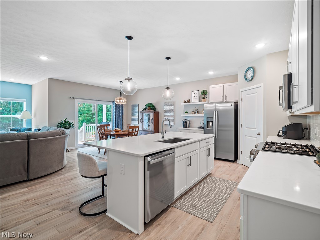 757 Hampshire Court Amherst OH 44001