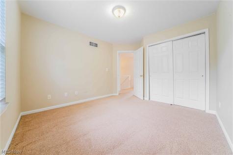 2477 W 5th Street Cleveland OH 44113