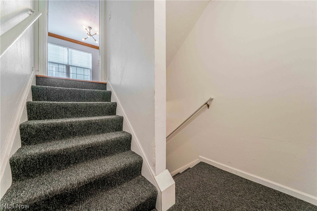 2477 W 5th Street Cleveland OH 44113