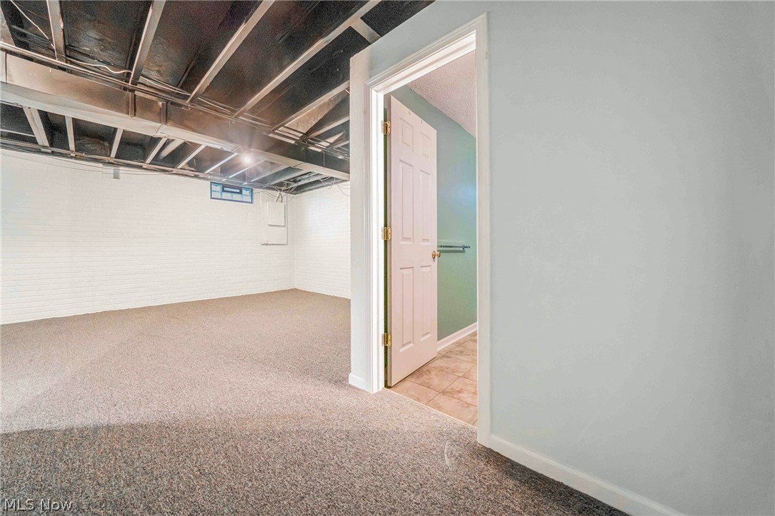2477 W 5th Street Cleveland OH 44113