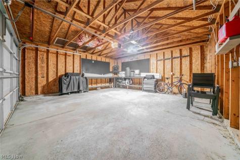 2477 W 5th Street Cleveland OH 44113