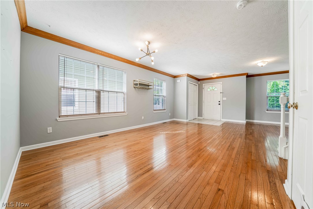 2477 W 5th Street Cleveland OH 44113