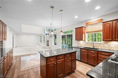37903 Heron Lane Avon OH 44011