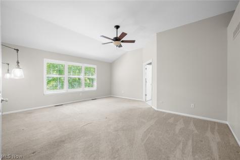 37903 Heron Lane Avon OH 44011