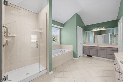 37903 Heron Lane Avon OH 44011