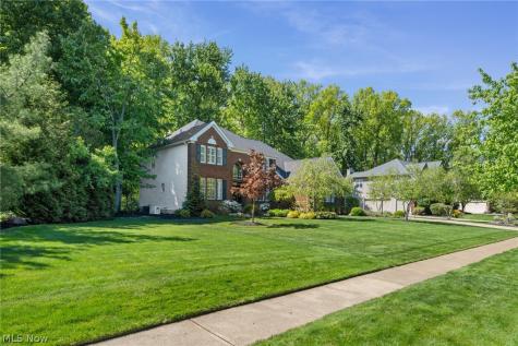 37903 Heron Lane Avon OH 44011