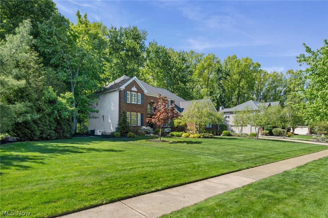 37903 Heron Lane Avon OH 44011