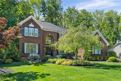 37903 Heron Lane Avon OH 44011